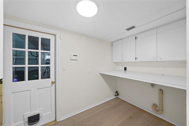 Building Photo - 4913 Andros Dr