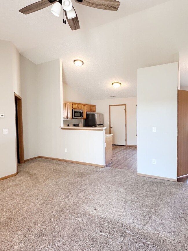 Building Photo - Spacious 2-Bed, 2-Bath Duplex with Attache...