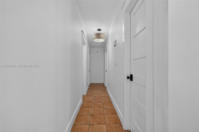 Building Photo - 12935 SW 81st Ave