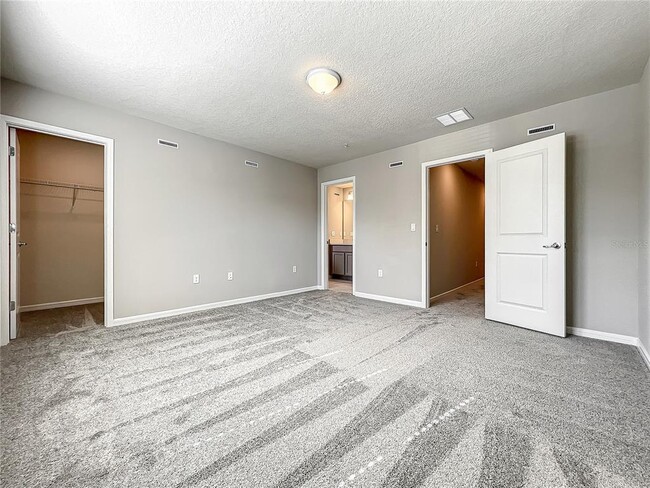 Building Photo - 1957 Canny Cv