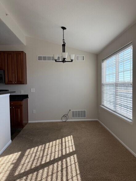 Building Photo - 1495 Blue Sky Way