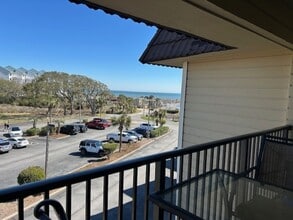 Building Photo - Hilton Head Beach and Tennis