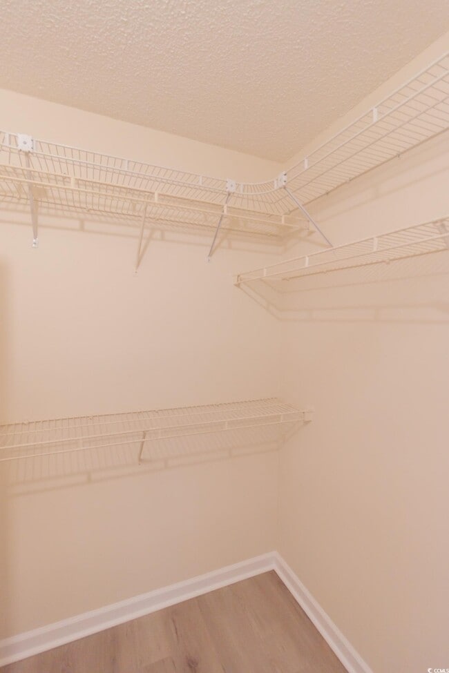 Building Photo - 3795 Hitchcock Way