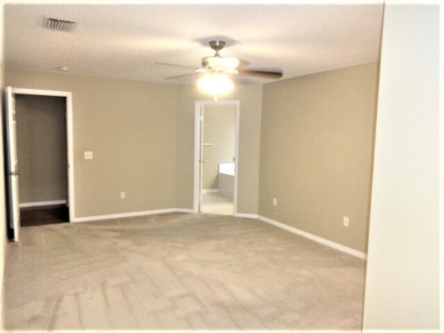 Building Photo - 1147 SE Preston Ln