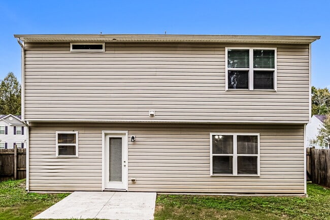 Building Photo - 442 Randolph Dr