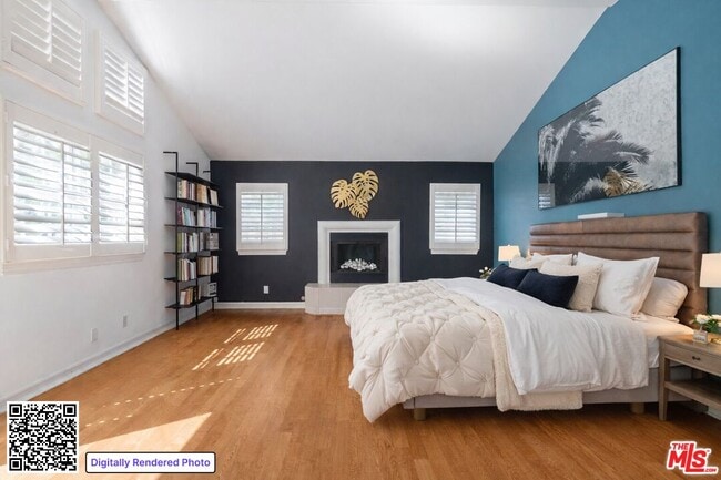 Building Photo - 736 Oxford Ave