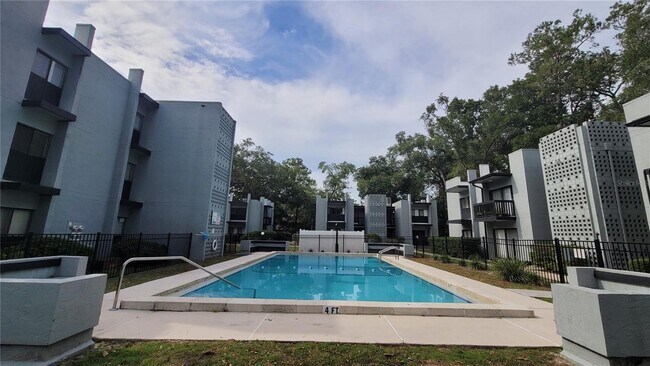 Building Photo - 415 NW 39th Rd