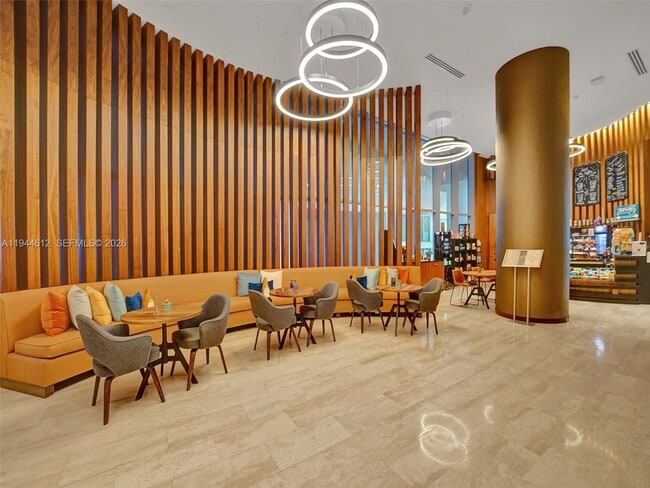 Building Photo - 4111 S Ocean Dr