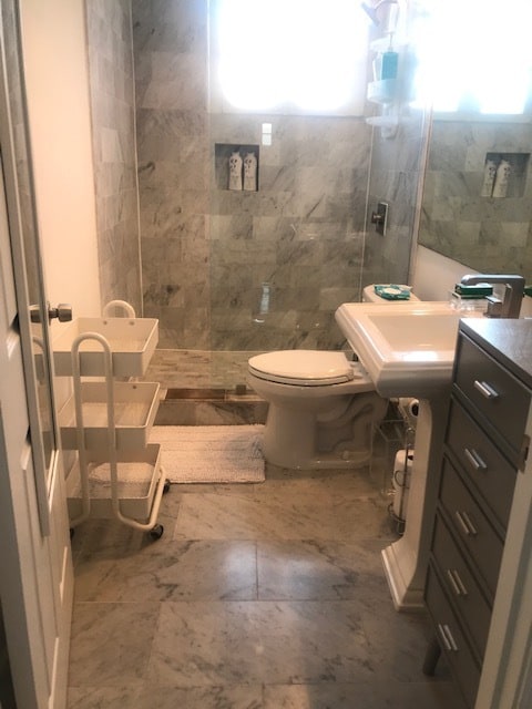 Building Photo - 5221 Magazine St