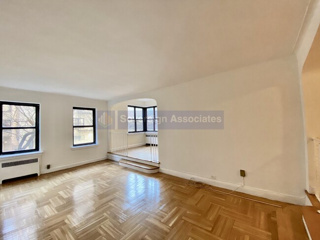 Building Photo - 105 Arden Street