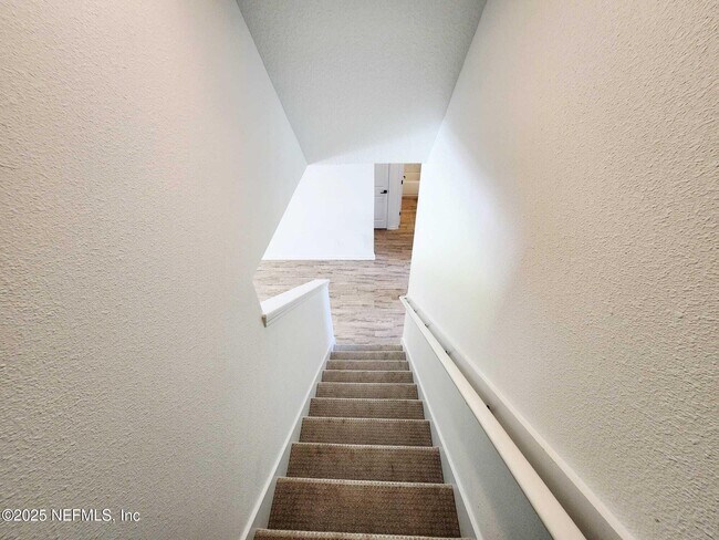 Building Photo - 577 Archstone Wy