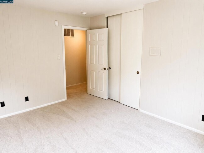 Building Photo - 12195 Blythen Way