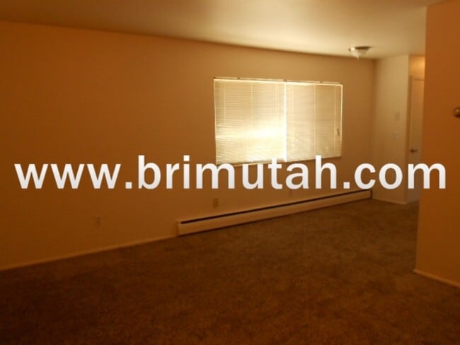 Building Photo - 243 S 600 E