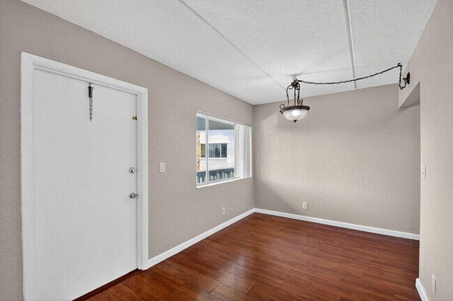 Building Photo - 2200 Springdale Blvd