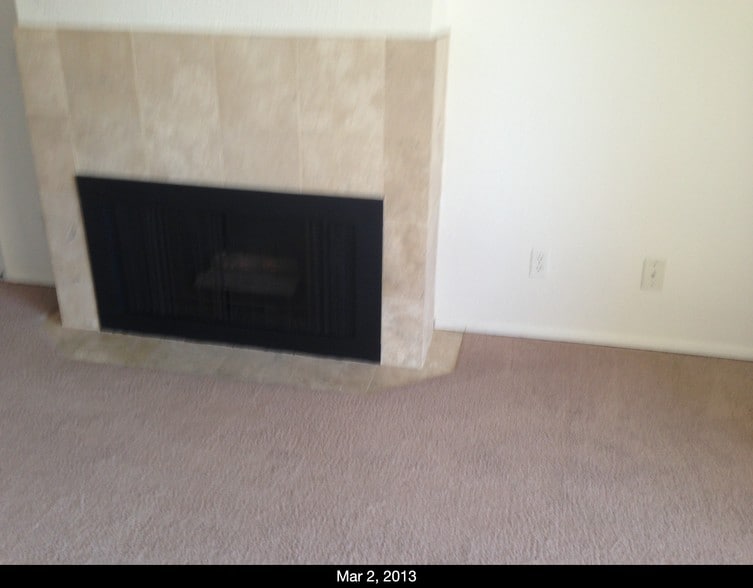Building Photo - 9149 Village Glen Dr