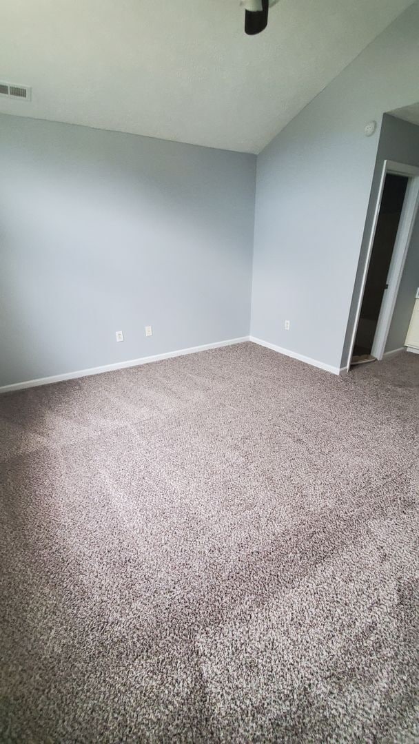 Building Photo - 3 Bedroom/3 Bath Ranch Close to Fort Liberty