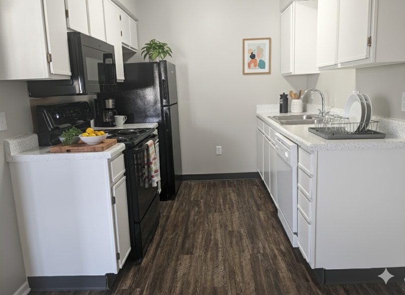 Interior Photo - Country Walk Apartments