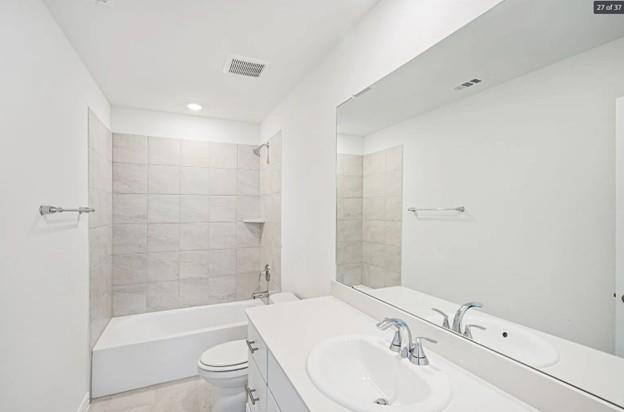 Building Photo - 402 Blanton St