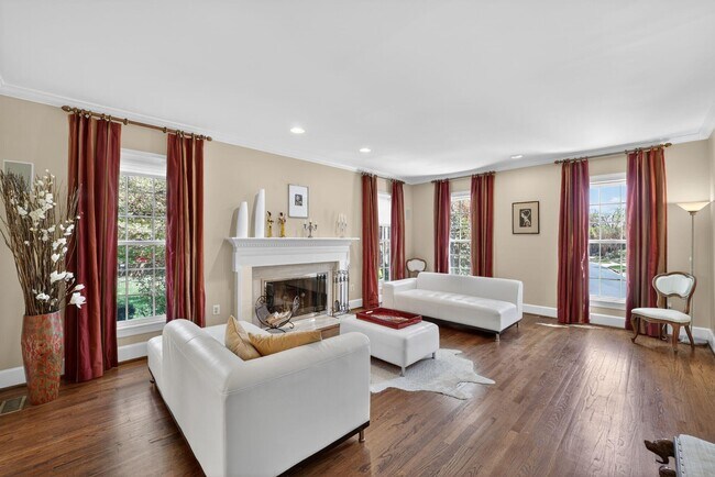 Building Photo - 5115 Cape Cod Ct
