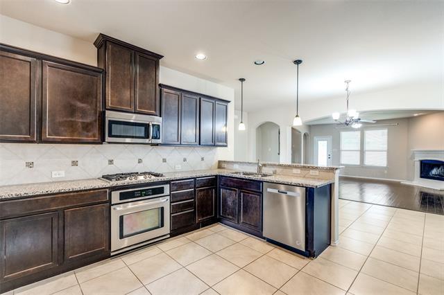 Building Photo - 216 Rugby Ln
