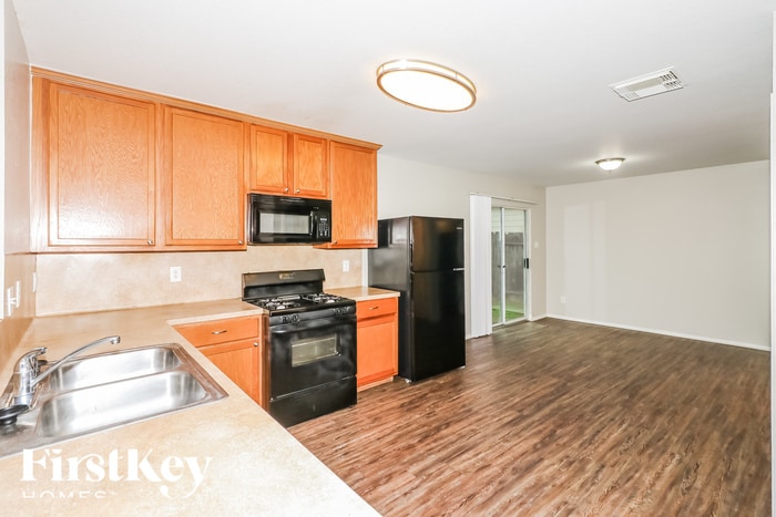 Building Photo - 3643 Bridgebluff Ln