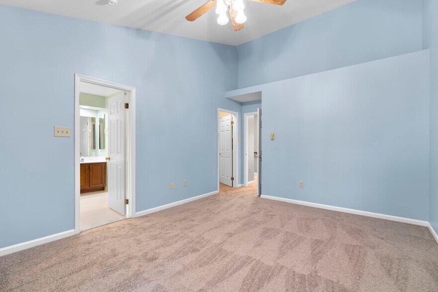 Building Photo - 8710 Birkenhead Ct