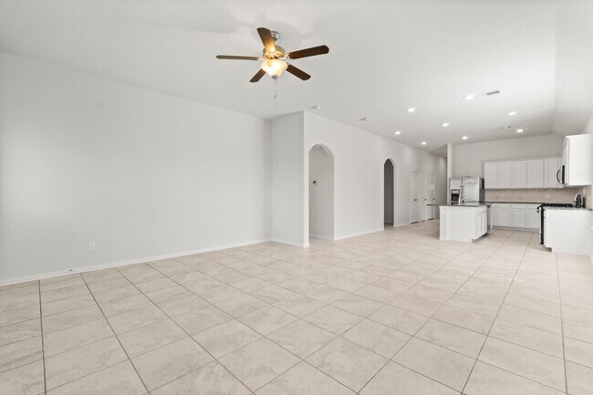 Building Photo - 4234 Green Landing Dr