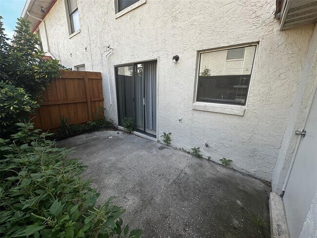 Building Photo - 1608 Long Ridge Ct