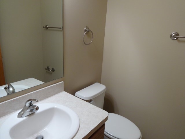 Building Photo - 16 Stoney Bluff Way