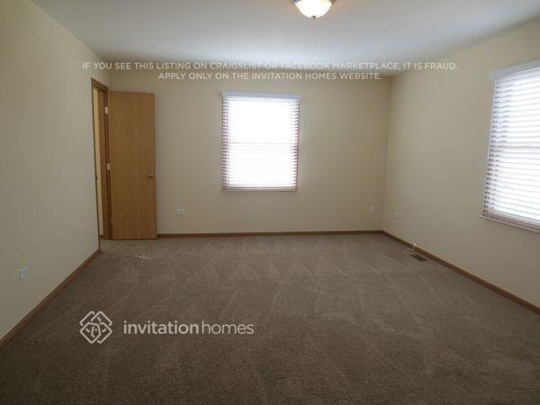 Building Photo - 2106 Cumberland Dr