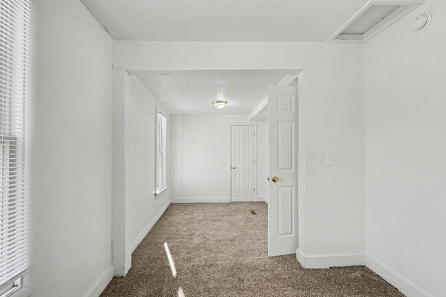 Building Photo - 2215 Mt Olivet Rd