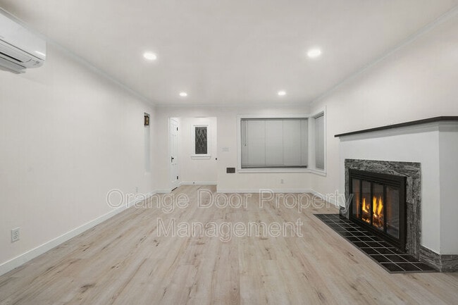 Building Photo - 7727 Jones Ave NW