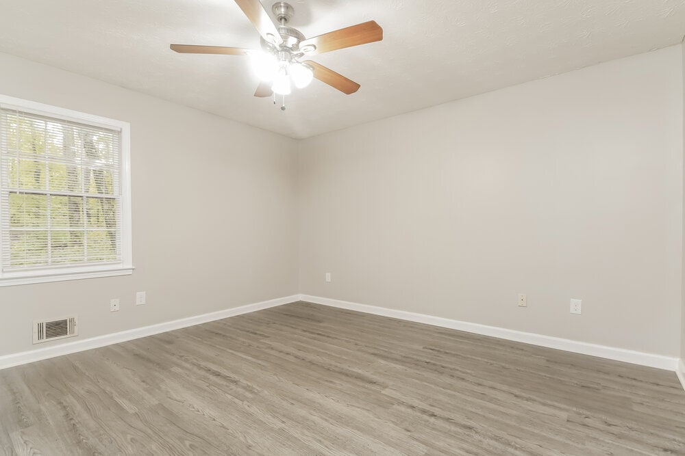 Building Photo - 4635 Hamlet Walk SE