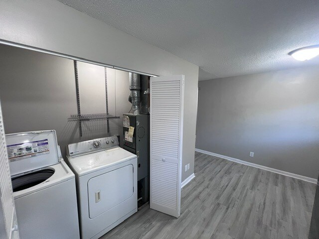 Building Photo - 1418 Dobbins Dr