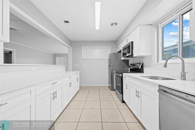 Building Photo - 481 NW 47th St