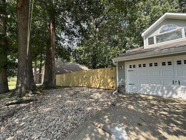 Building Photo - 1807 Oriole Dr