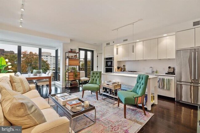 Primary Photo - 1011 M St NW