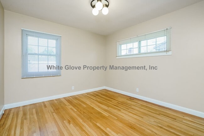 Building Photo - Fullerton 3 Bedroom Home is Great Neighborhood