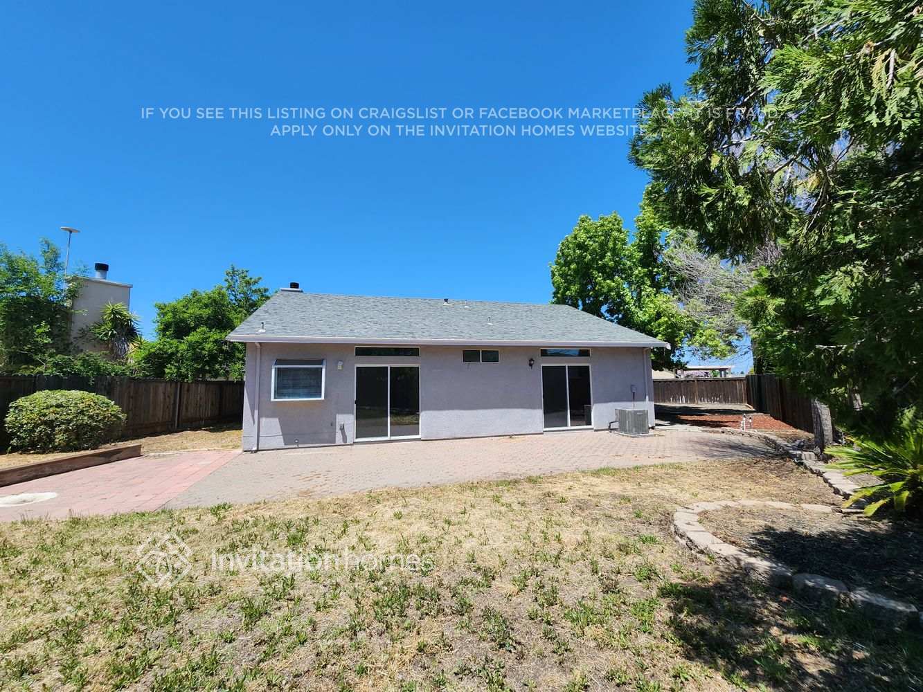 Building Photo - 5012 Fernwood Cir