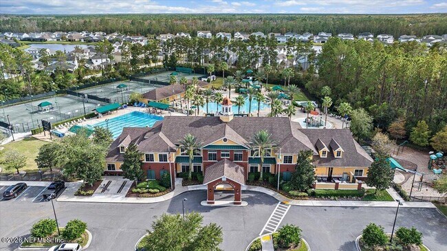 Building Photo - 743 E Dorchester Dr