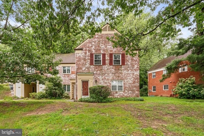 Primary Photo - 1134 Valley Dr