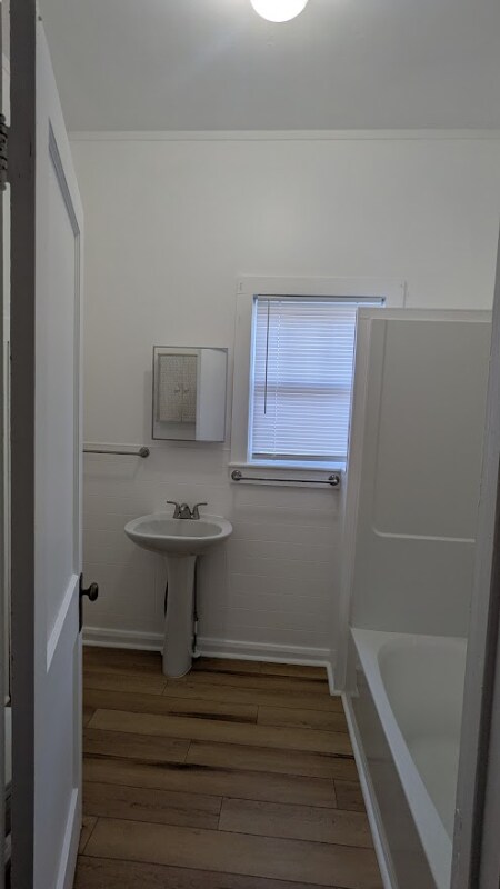 Building Photo - 112 E Orange Ave