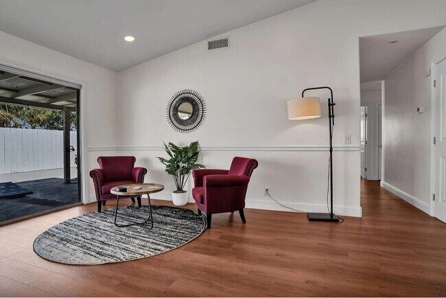 Building Photo - 3784 Nectarine Cir