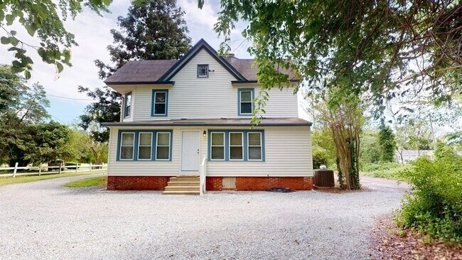 Building Photo - 26362 Savageville Rd