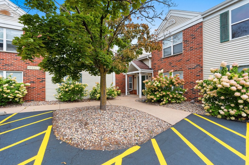 Building Photo - Southview Park Apartments