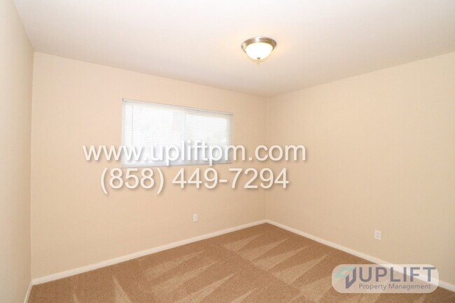 Building Photo - 444 Foussat Rd