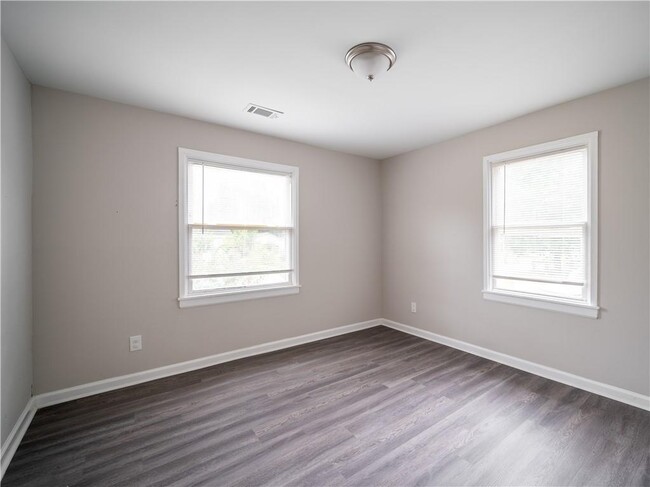 Building Photo - 204 Arnold Blvd