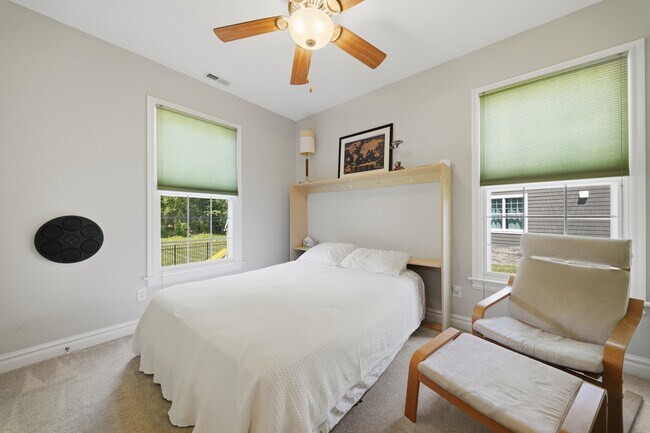 Building Photo - 3418 Raintree Cir
