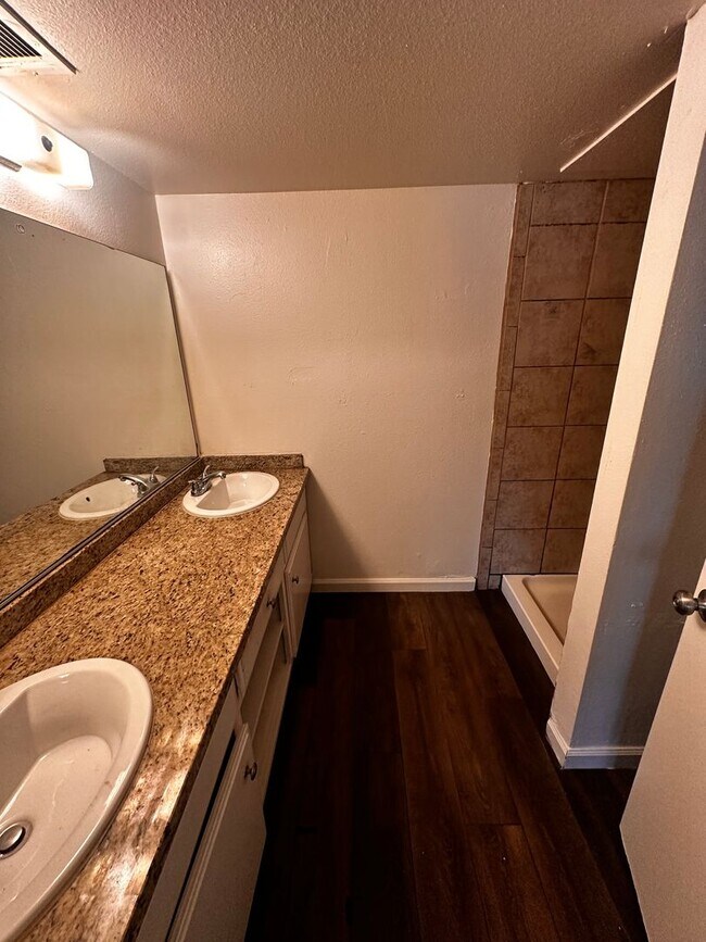 Primary Photo - 6004 Hill Dale Ct