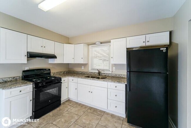 Building Photo - 9400 Aristides Dr, Louisville, KY 40272